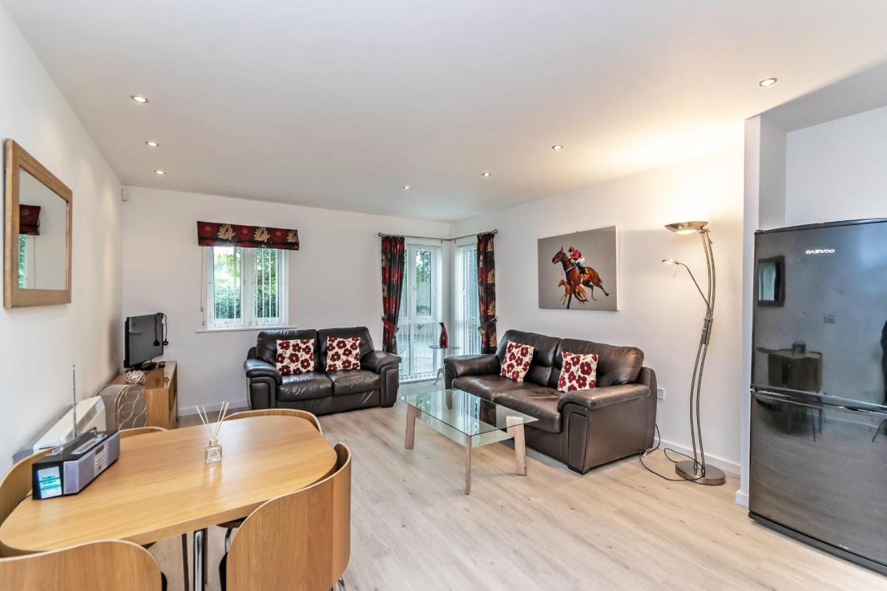 Racecourse Serviced Apartments 切斯特 外观 照片